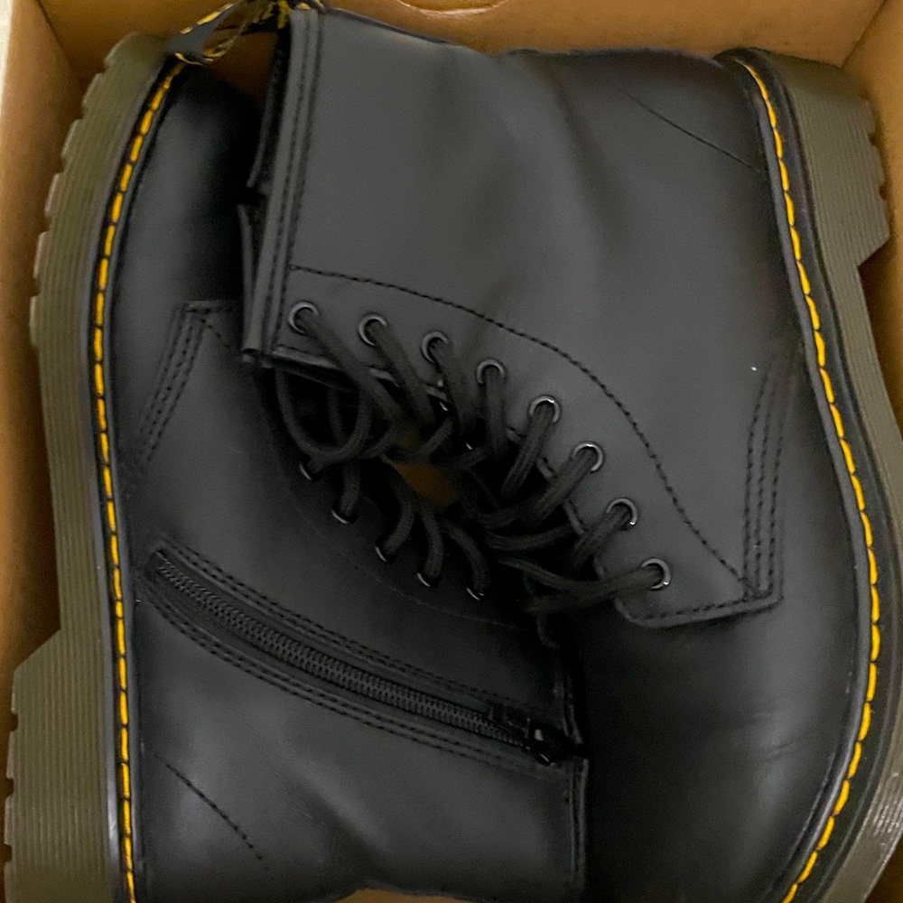 Dr martens airwair